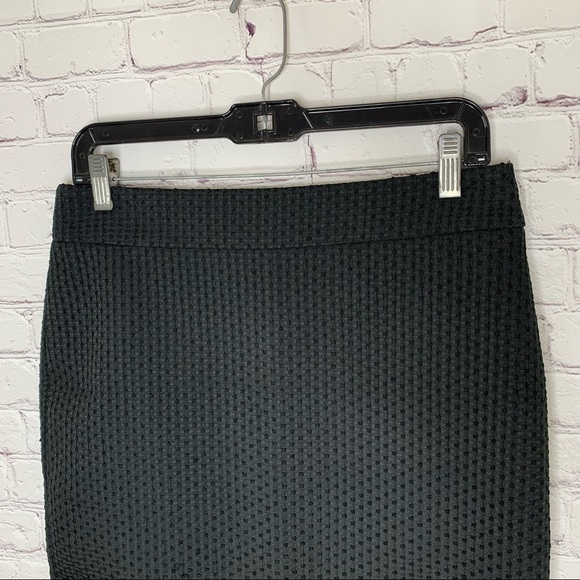 Ann Taylor Womens Factory Black Dotted Textured Pencil Skirt Size 6 - Picture 2 of 7